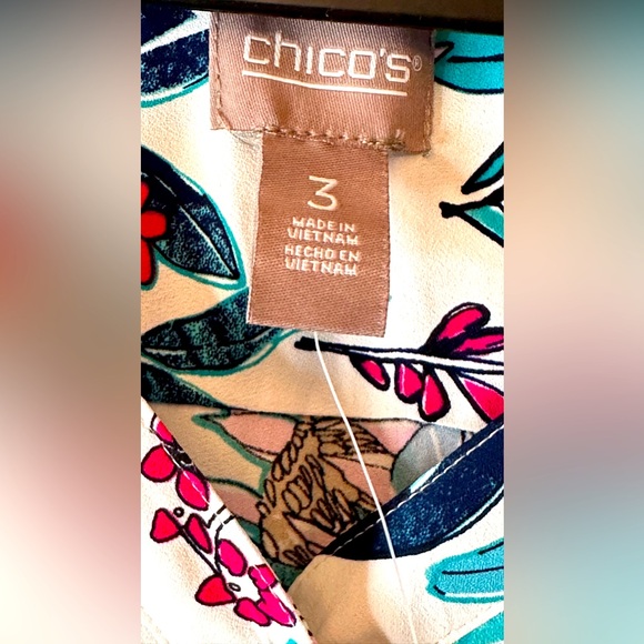 Chicos New Floral Blouse, Size 3-Large - Picture 5 of 7